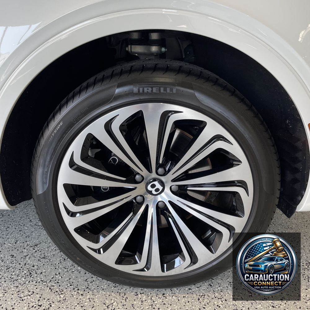 2024 Bentley Bentayga Base
