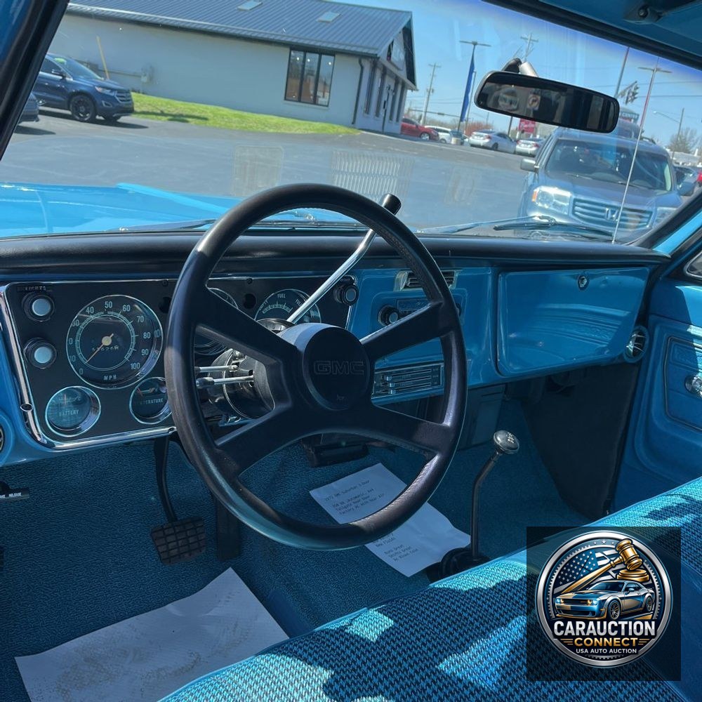 1972 GMC Suburban 1500 Super Custom