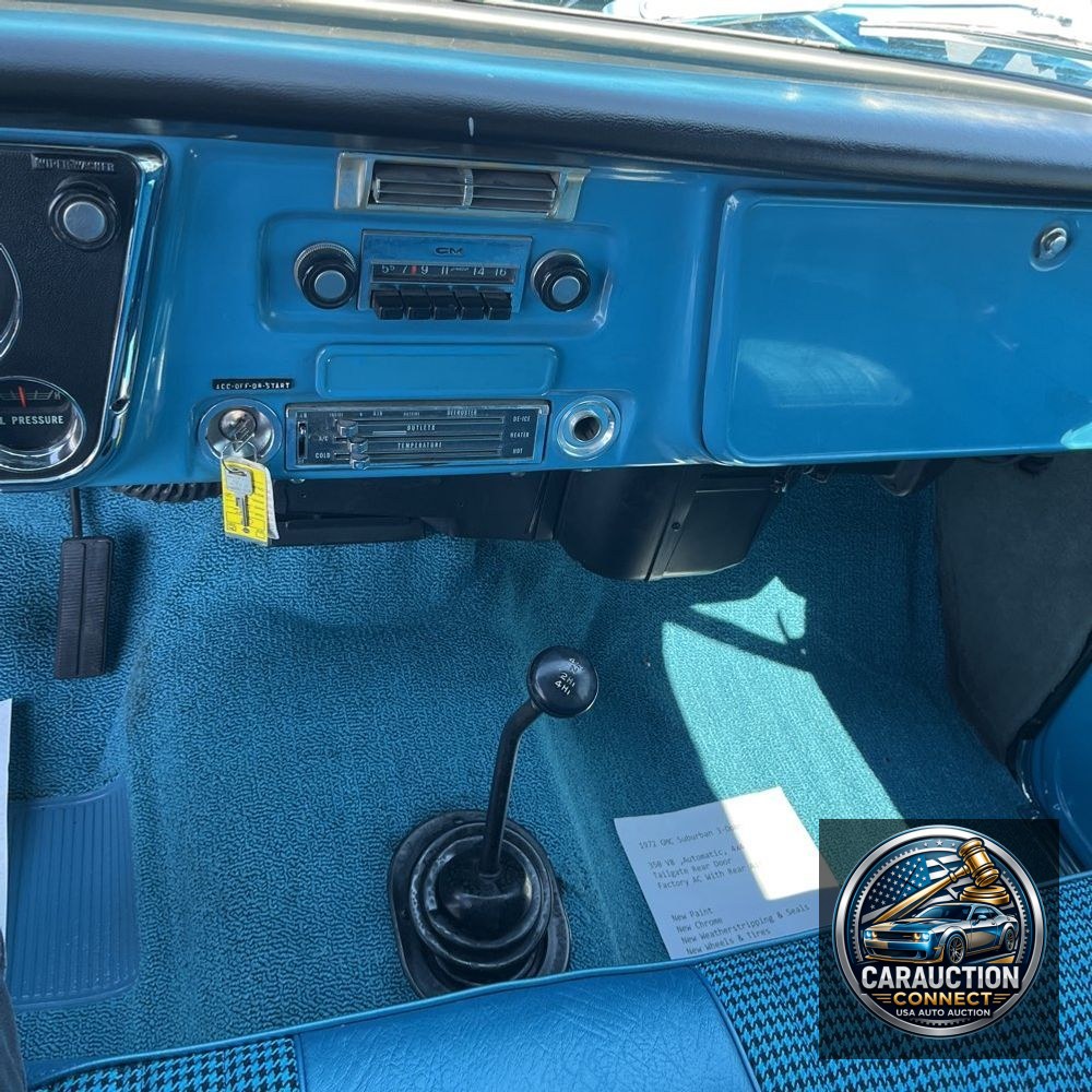 1972 GMC Suburban 1500 Super Custom