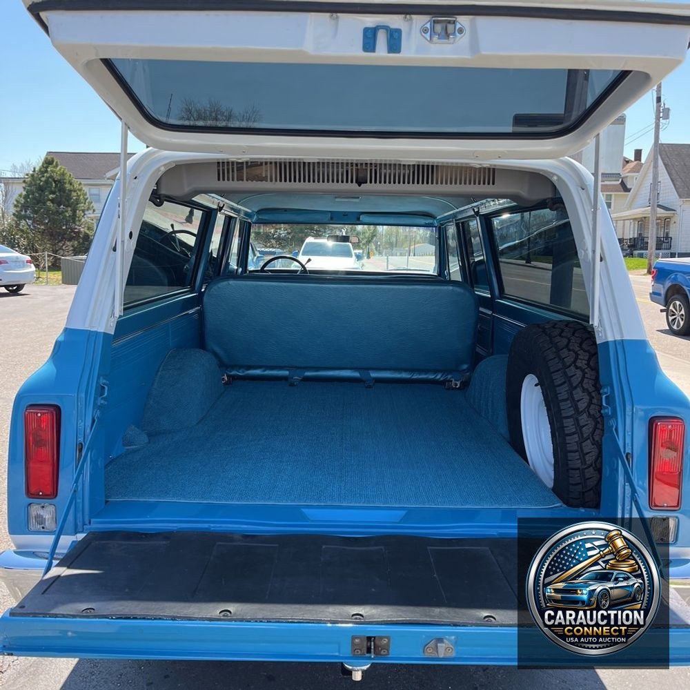 1972 GMC Suburban 1500 Super Custom