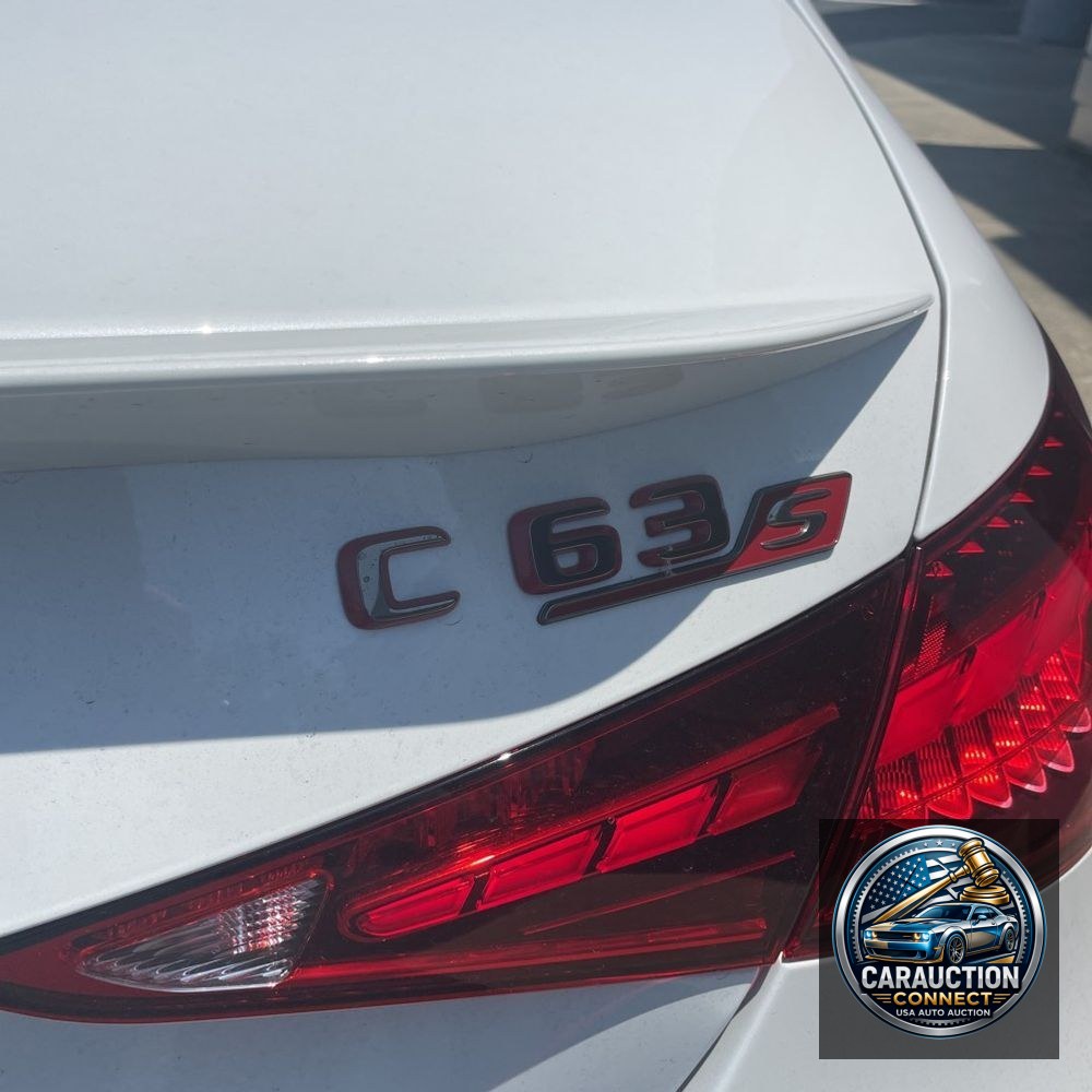 2024 Mercedes-Benz C-Class AMG C 63 S E Performance