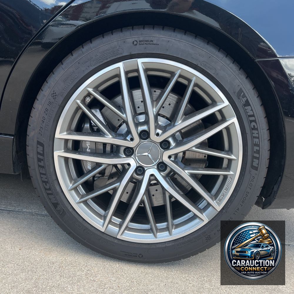 2024 Mercedes-Benz C-Class AMG C 63 S E Performance