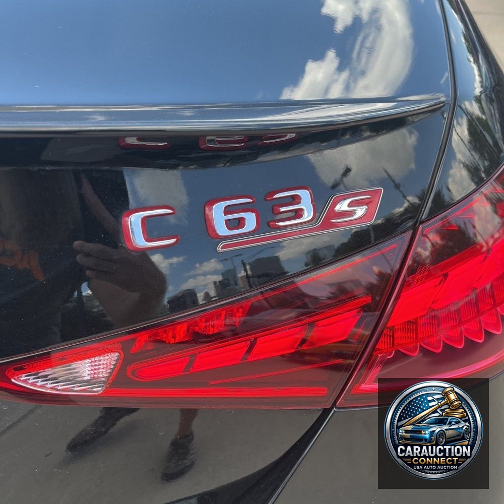 2024 Mercedes-Benz C-Class AMG C 63 S E Performance