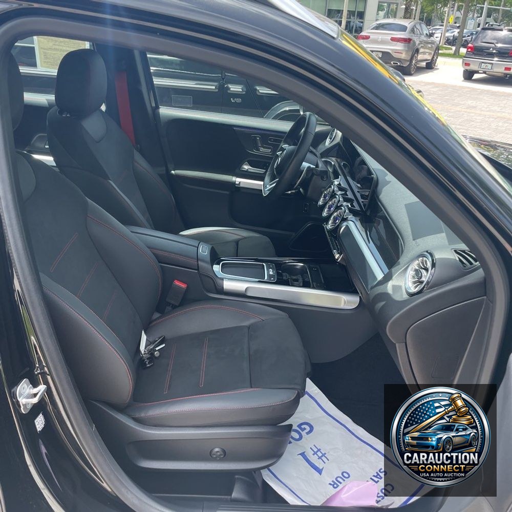 2024 Mercedes-Benz GLB AMG GLB 35