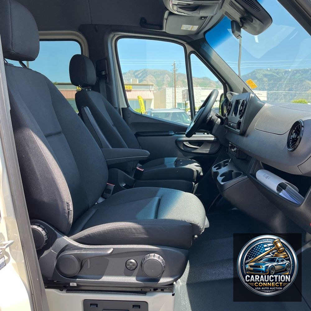 2022 Mercedes-Benz Sprinter 2500