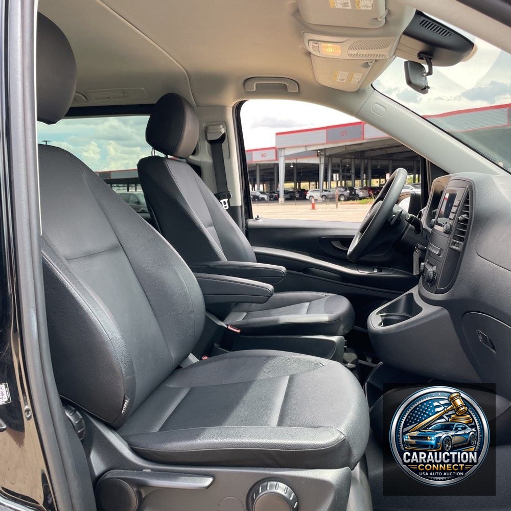 2023 Mercedes-Benz Metris Passenger