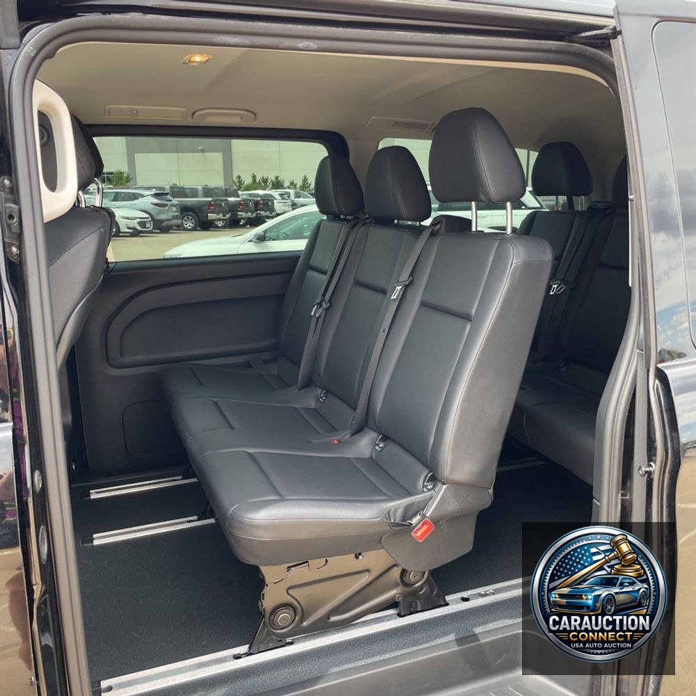2023 Mercedes-Benz Metris Passenger