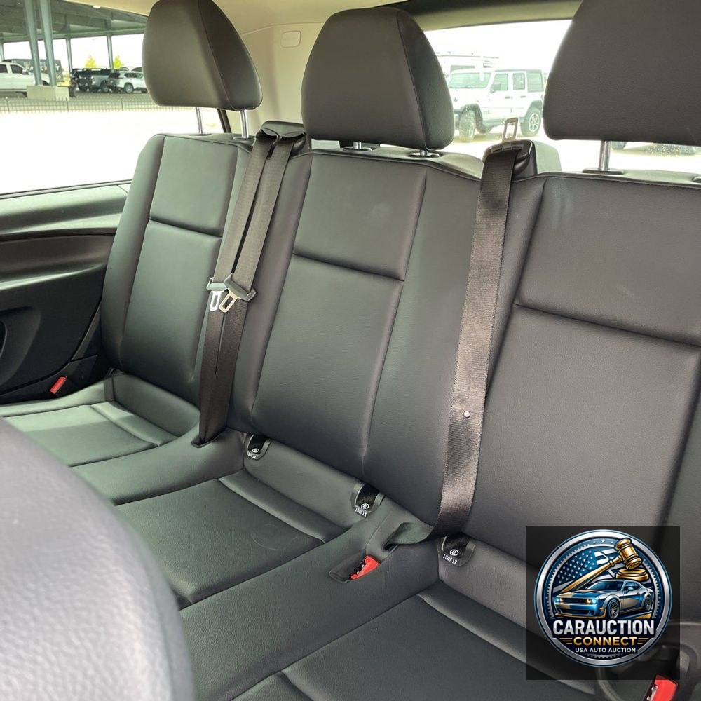 2023 Mercedes-Benz Metris Passenger