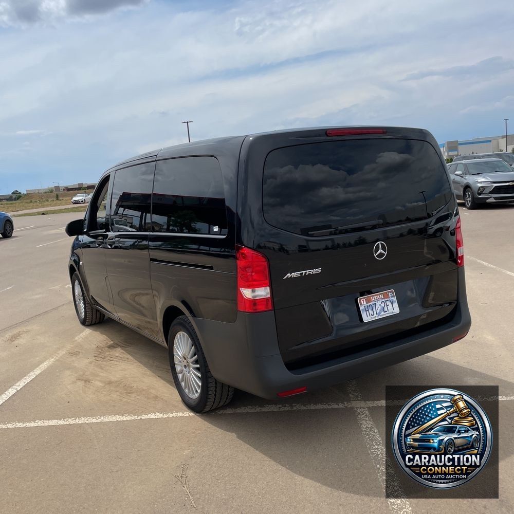2023 Mercedes-Benz Metris Passenger