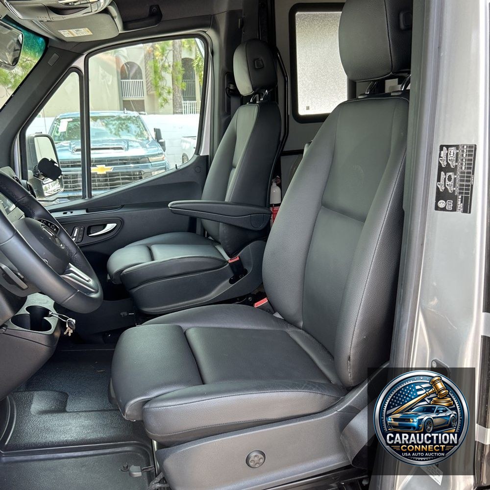 2023 Mercedes-Benz Sprinter 3500 C/C