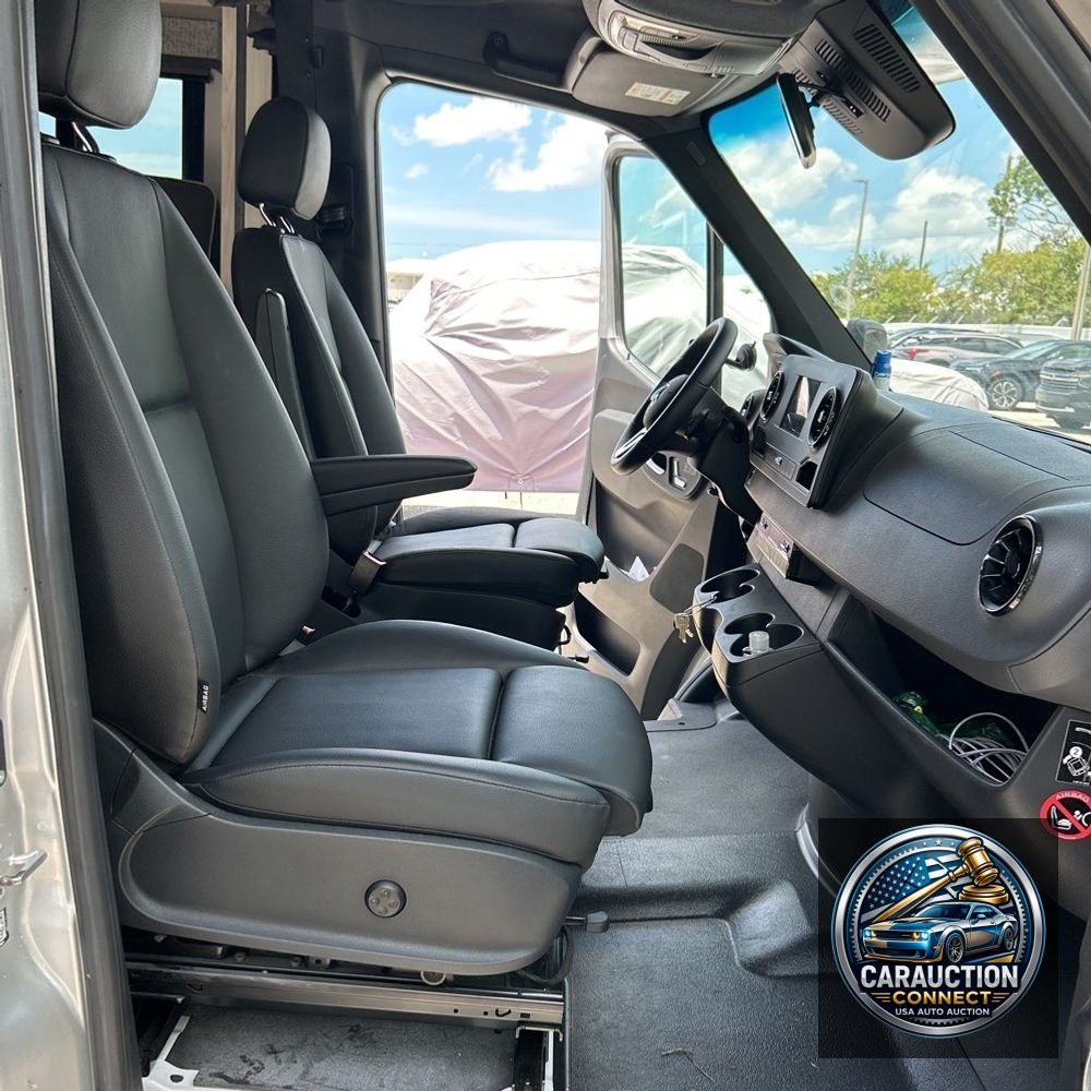 2023 Mercedes-Benz Sprinter 3500 C/C