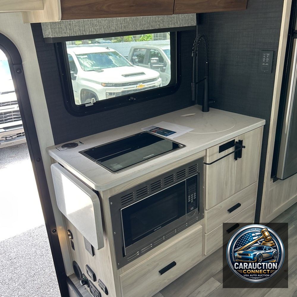 2023 Mercedes-Benz Sprinter 3500 C/C