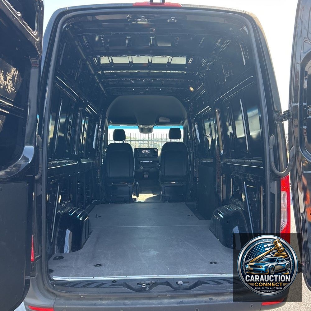 2022 Mercedes-Benz Sprinter 2500