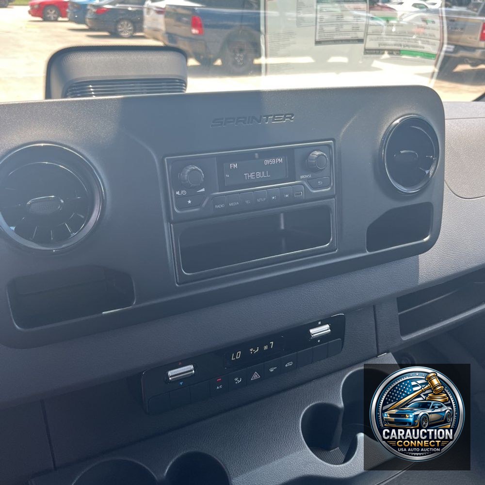 2025 Mercedes-Benz Sprinter 2500