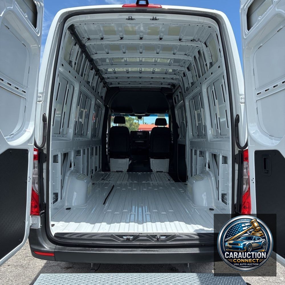 2023 Mercedes-Benz Sprinter 2500