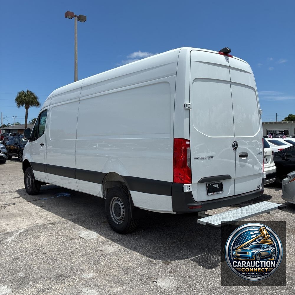 2023 Mercedes-Benz Sprinter 2500