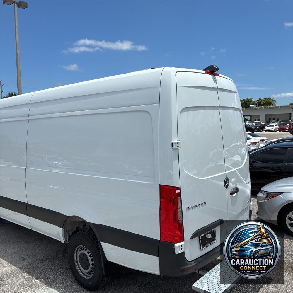 2023 Mercedes-Benz Sprinter 2500