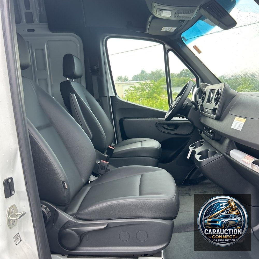 2023 Mercedes-Benz Sprinter 2500