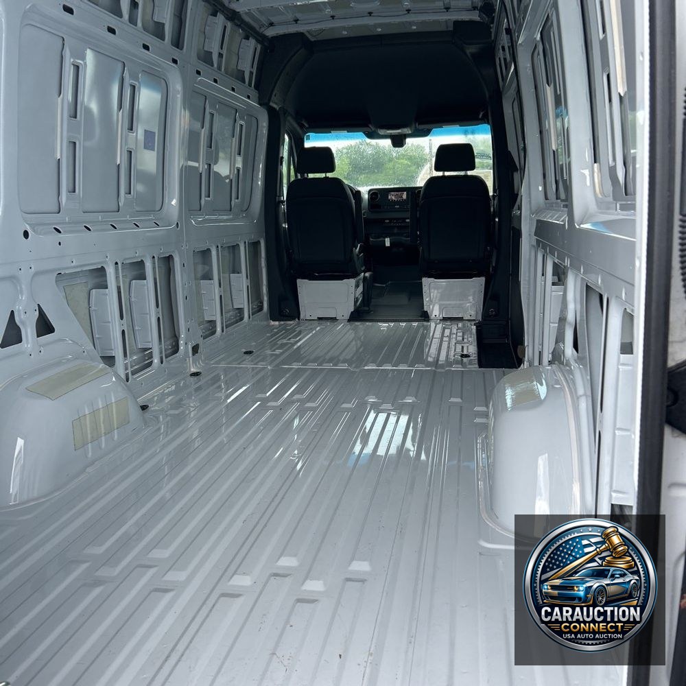 2023 Mercedes-Benz Sprinter 2500