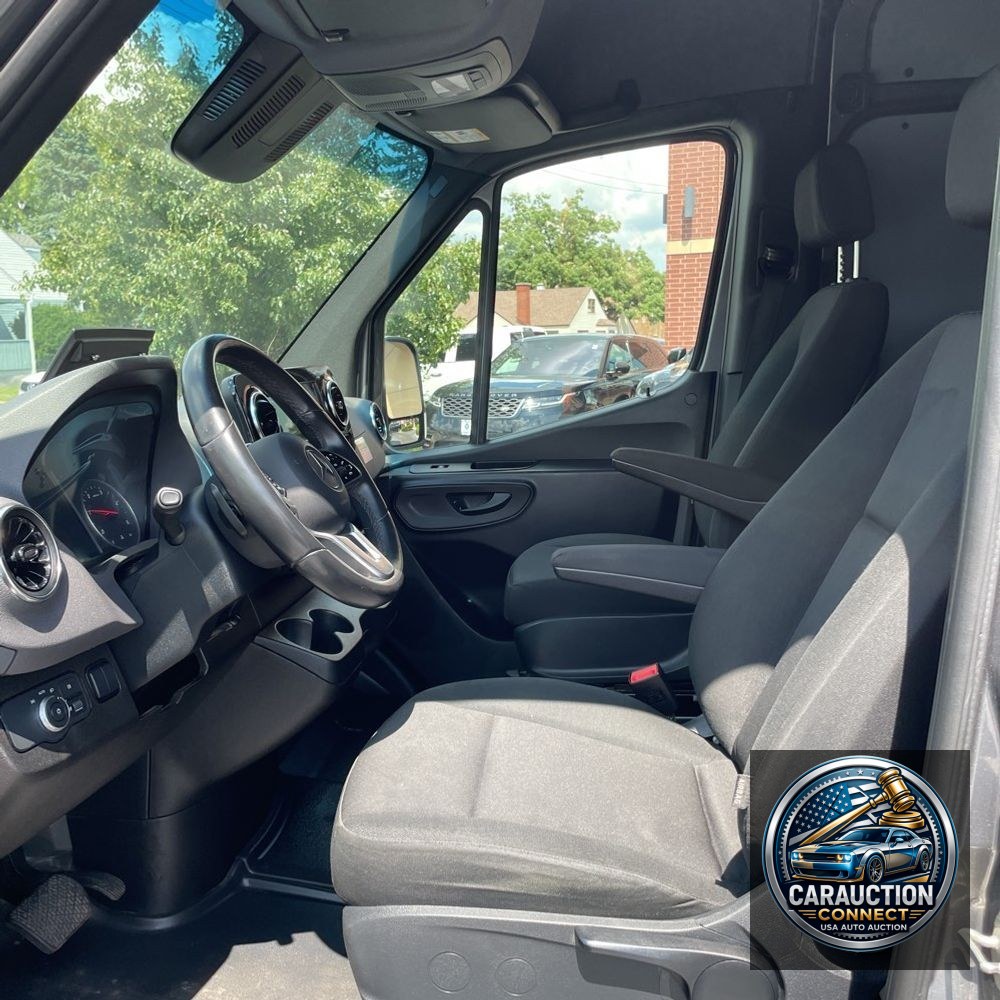 2024 Mercedes-Benz Sprinter 2500