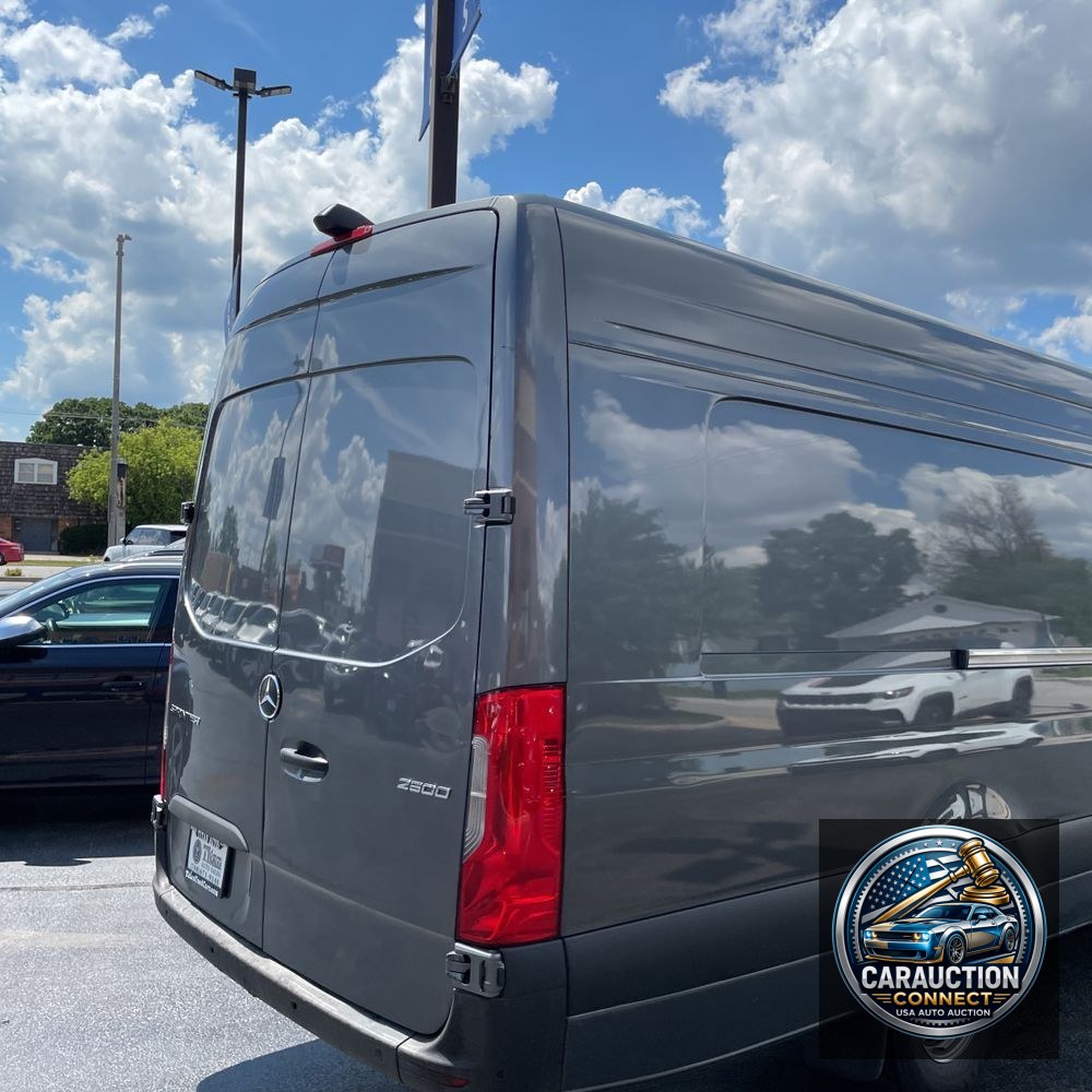 2024 Mercedes-Benz Sprinter 2500