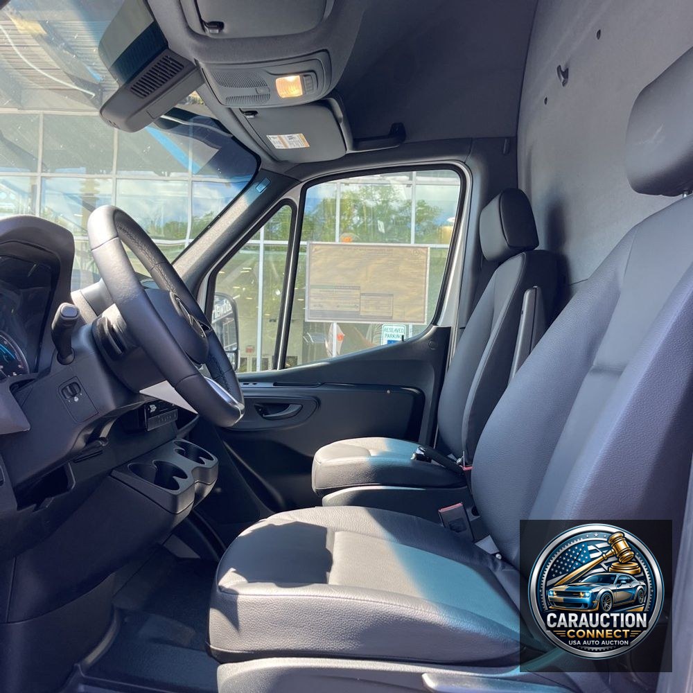 2024 Mercedes-Benz eSprinter 2500