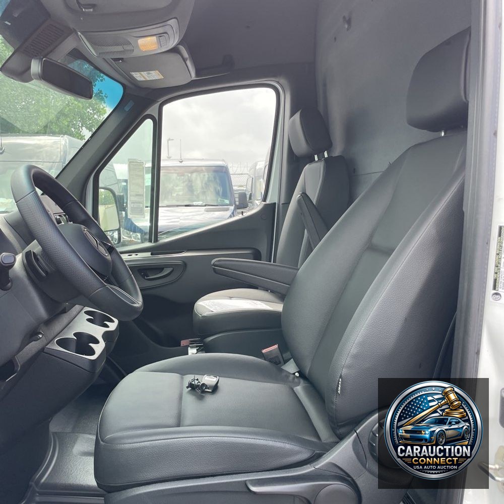 2024 Mercedes-Benz eSprinter 2500