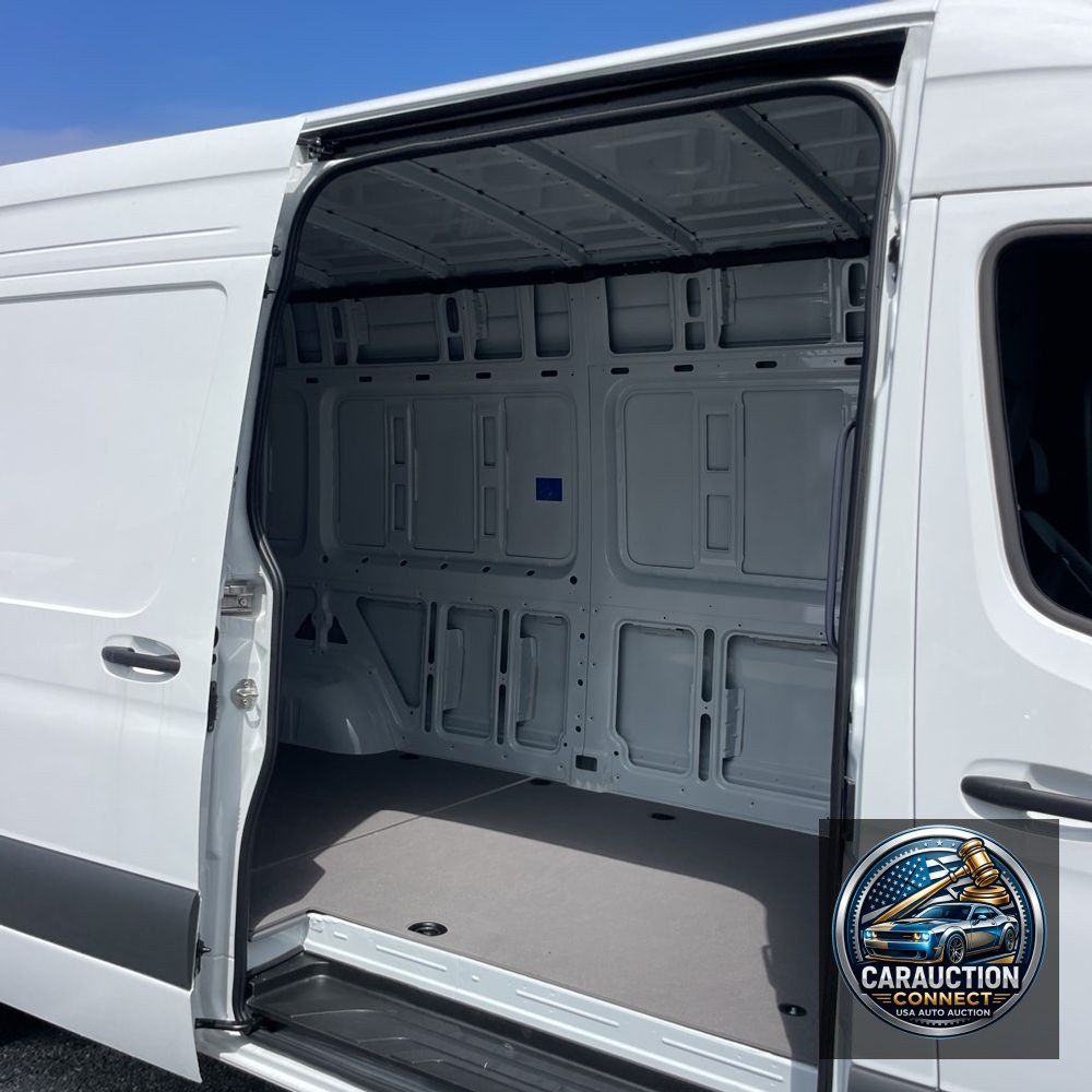 2024 Mercedes-Benz eSprinter 2500