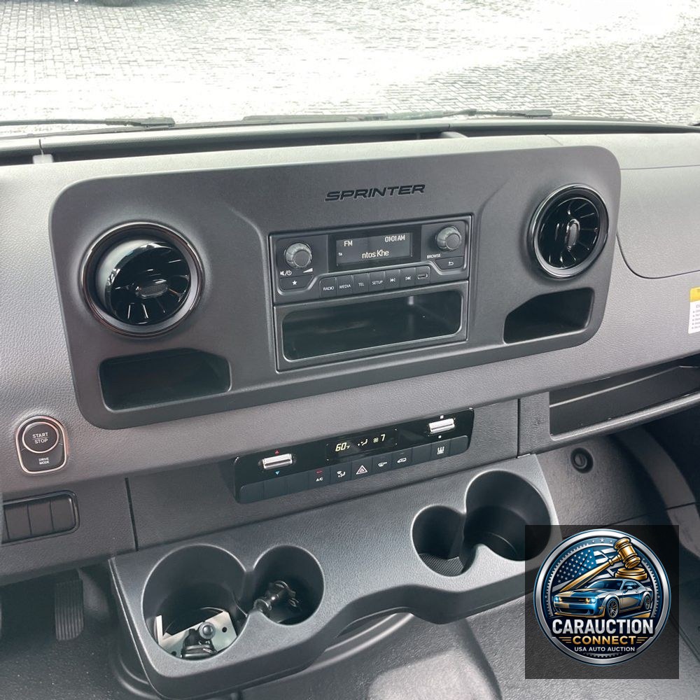 2024 Mercedes-Benz eSprinter 2500