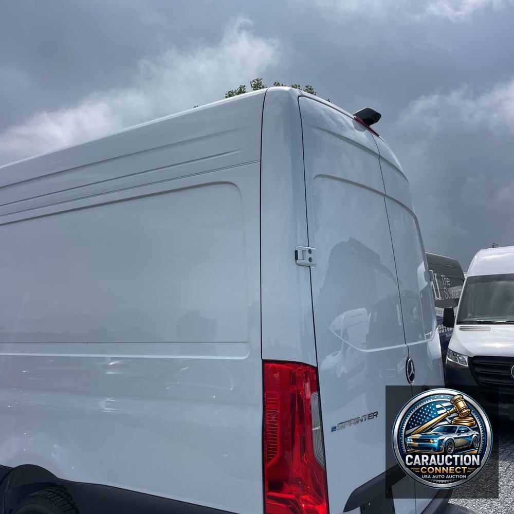 2024 Mercedes-Benz eSprinter 2500