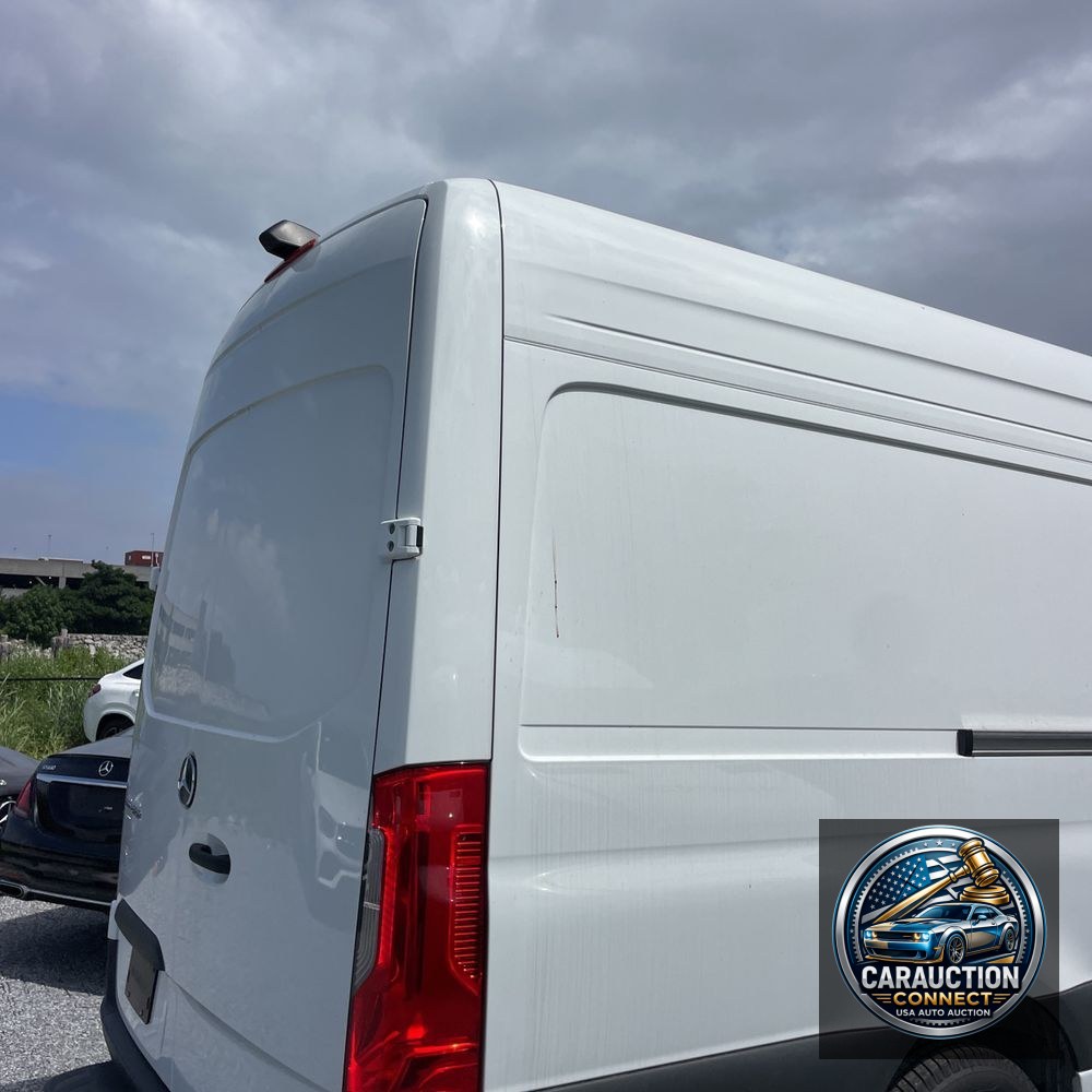 2024 Mercedes-Benz eSprinter 2500