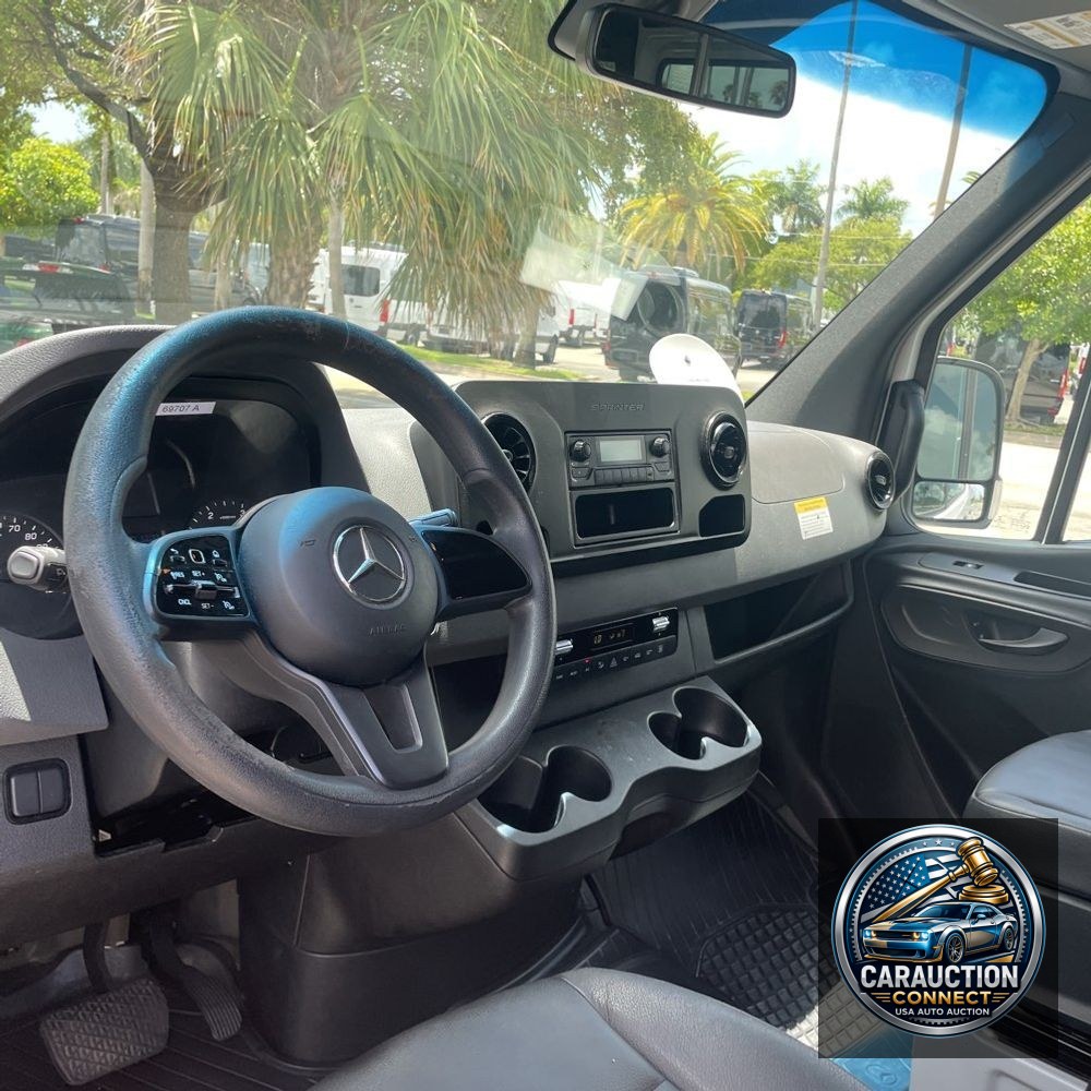 2021 Mercedes-Benz Sprinter 2500