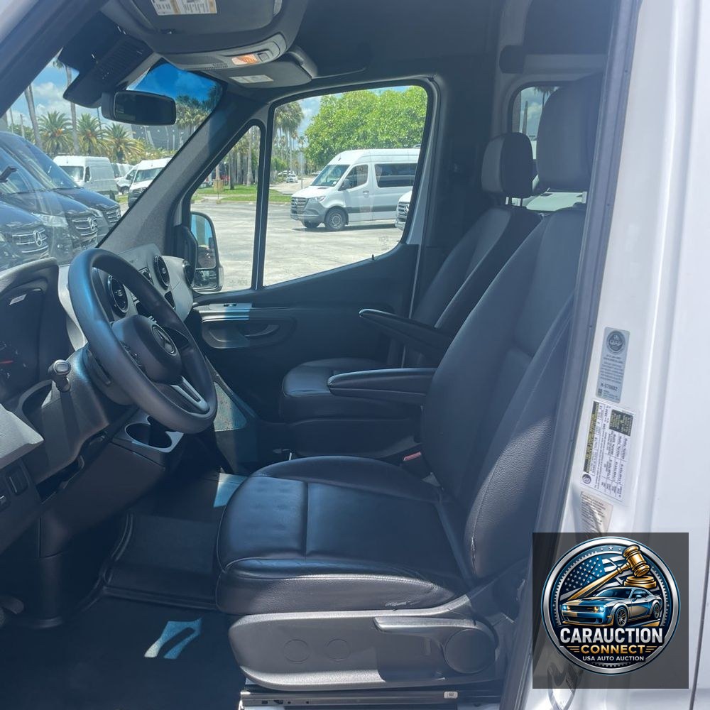 2021 Mercedes-Benz Sprinter 2500