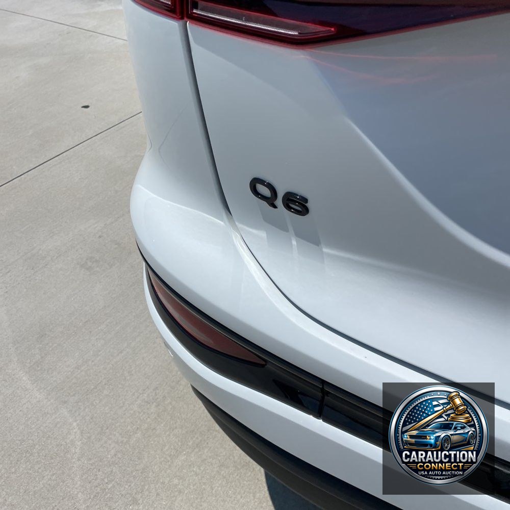 2025 Audi Q6 e-tron Premium Plus