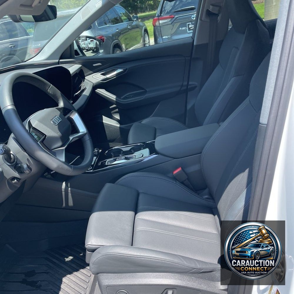 2025 Audi Q6 e-tron Premium Plus