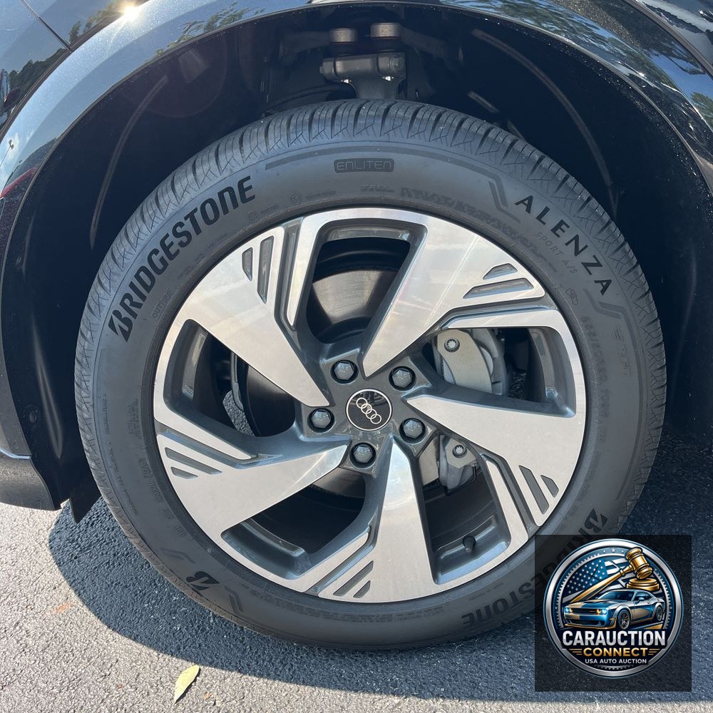 2025 Audi Q6 e-tron Premium