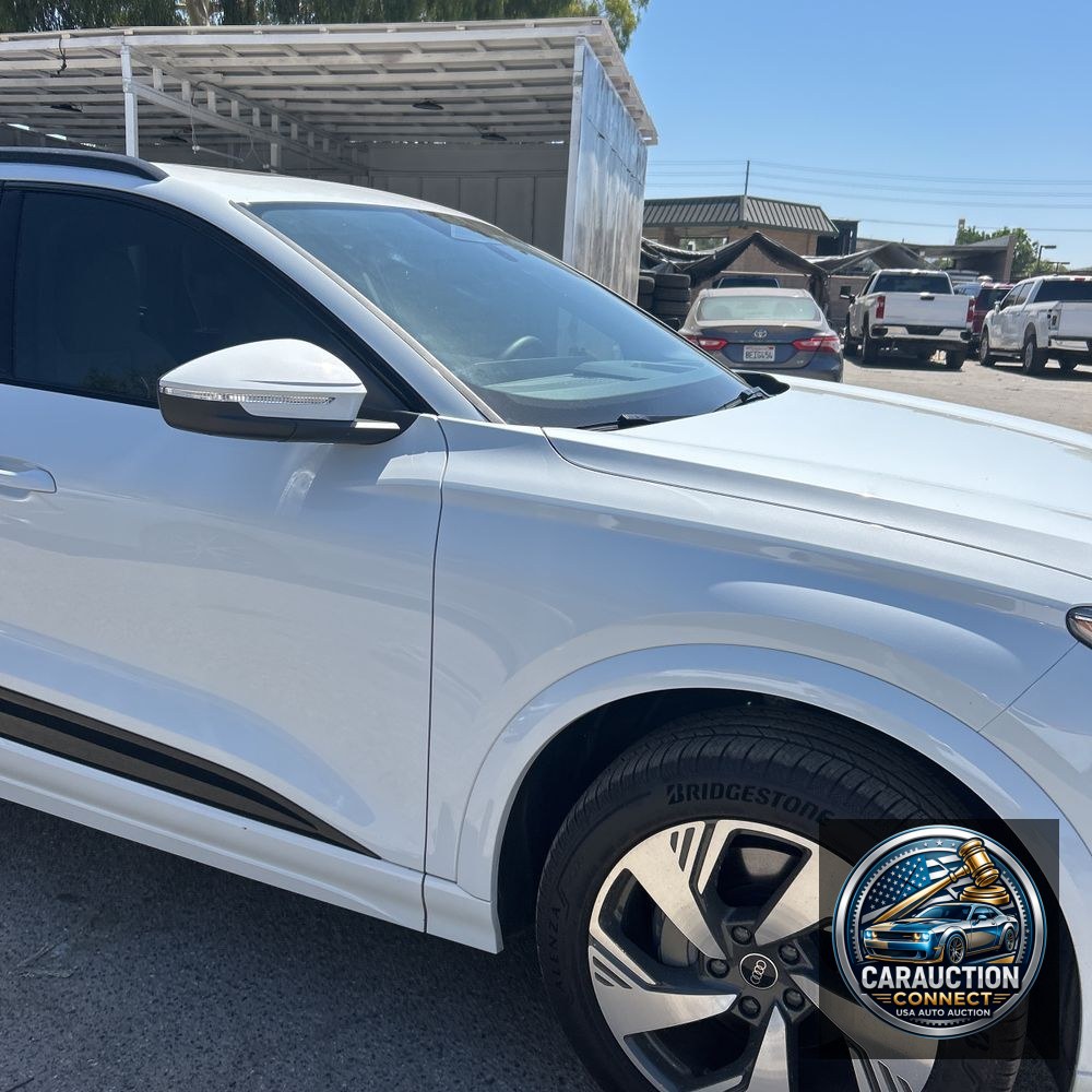 2025 Audi Q6 e-tron Premium