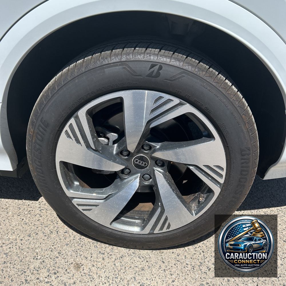 2025 Audi Q6 e-tron Premium