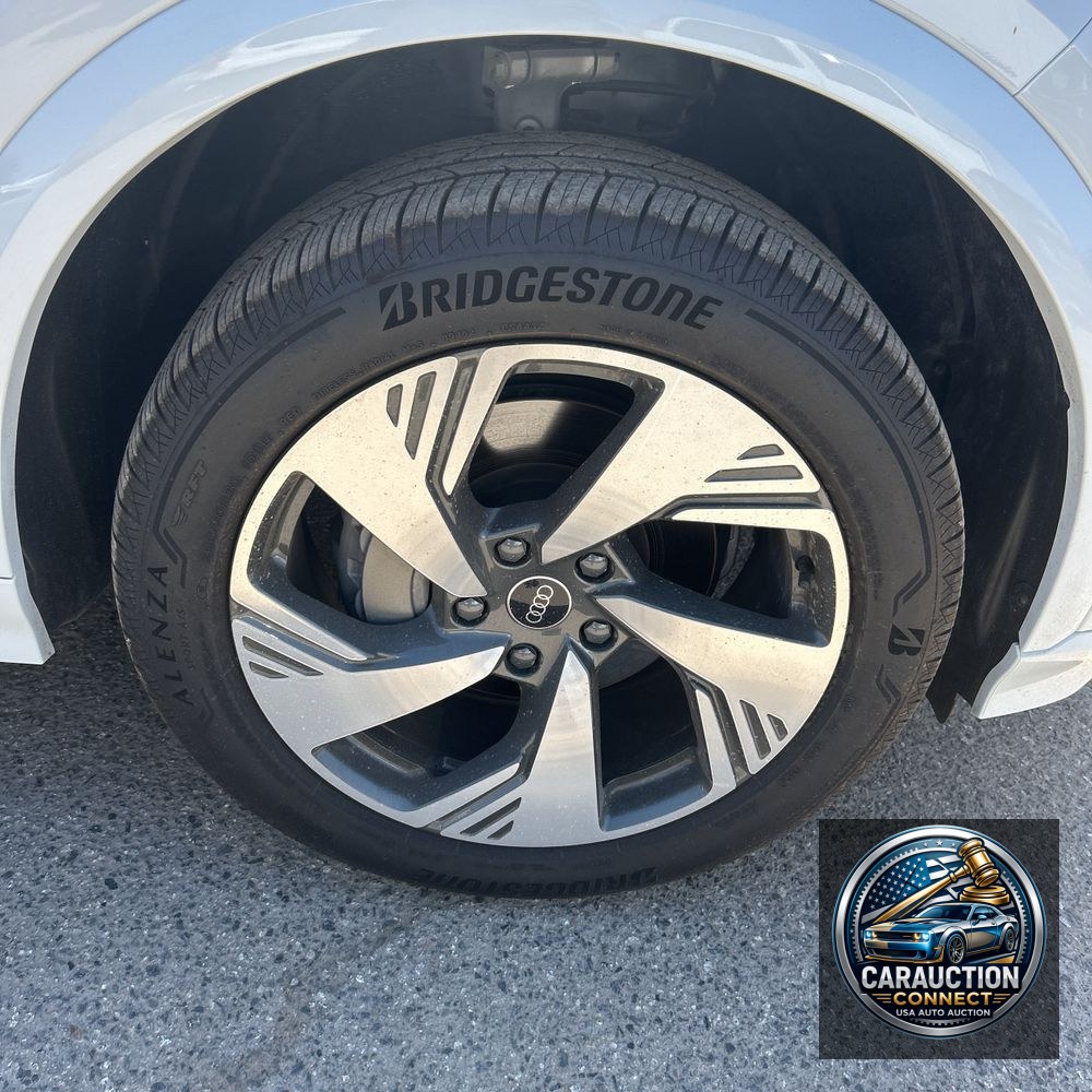 2025 Audi Q6 e-tron Premium