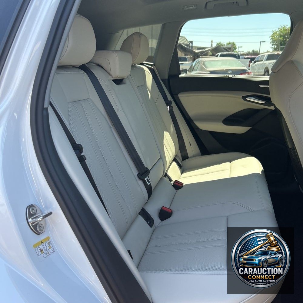 2025 Audi Q6 e-tron Premium