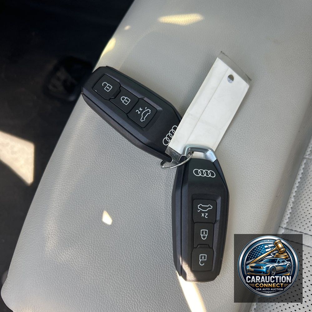2025 Audi Q6 e-tron Premium