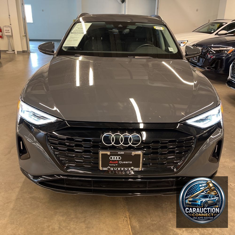 2024 Audi Q8 e-tron Premium