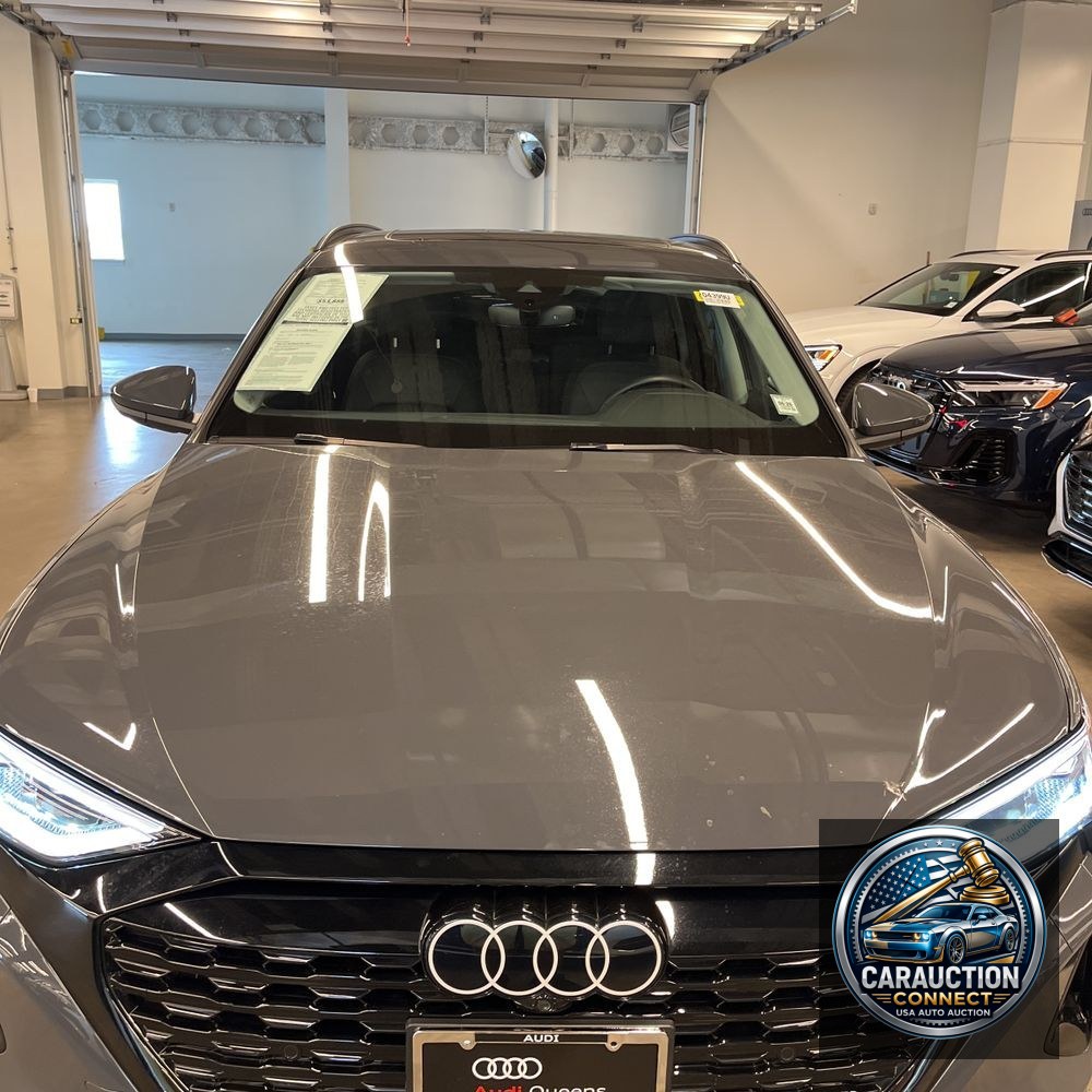 2024 Audi Q8 e-tron Premium