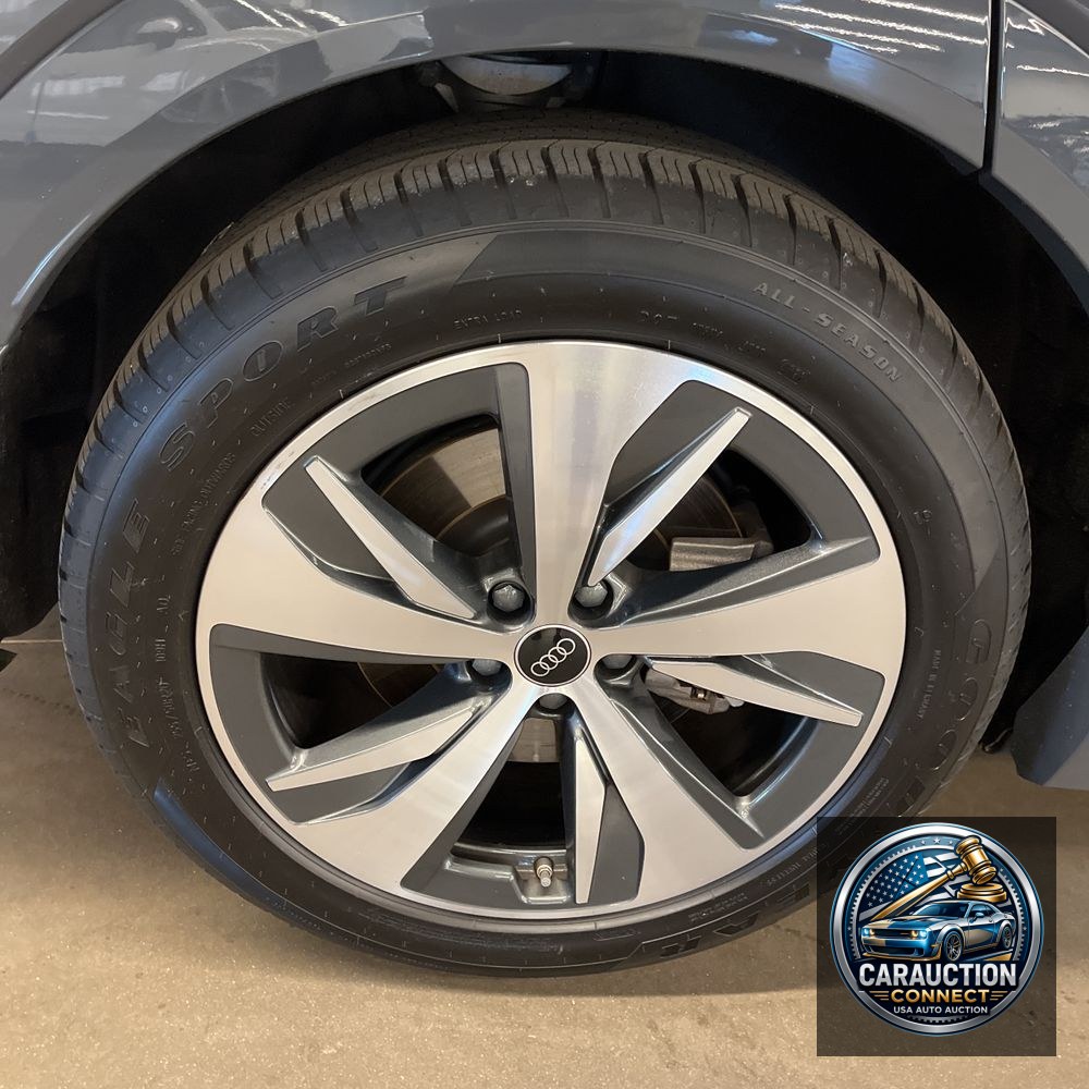 2024 Audi Q8 e-tron Premium