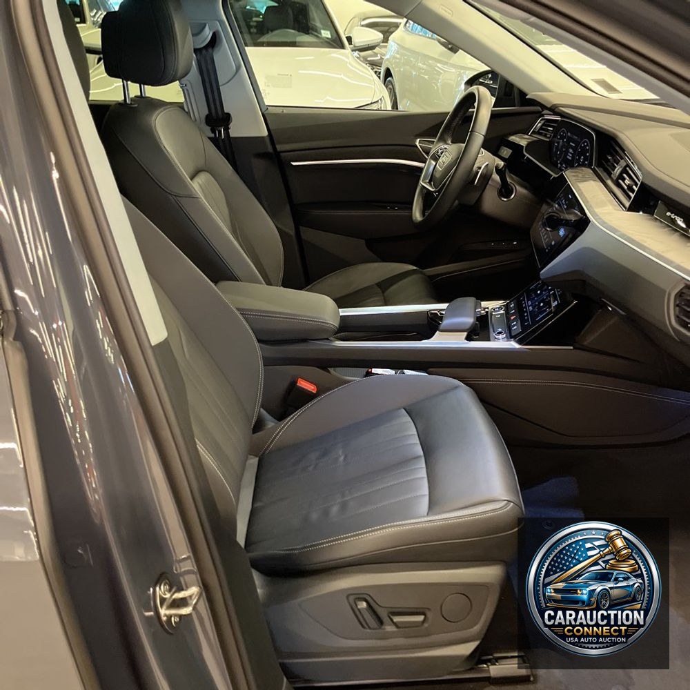 2024 Audi Q8 e-tron Premium