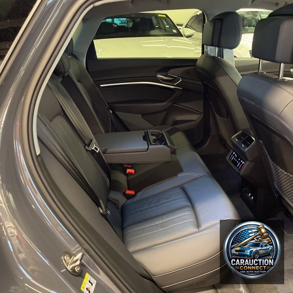 2024 Audi Q8 e-tron Premium