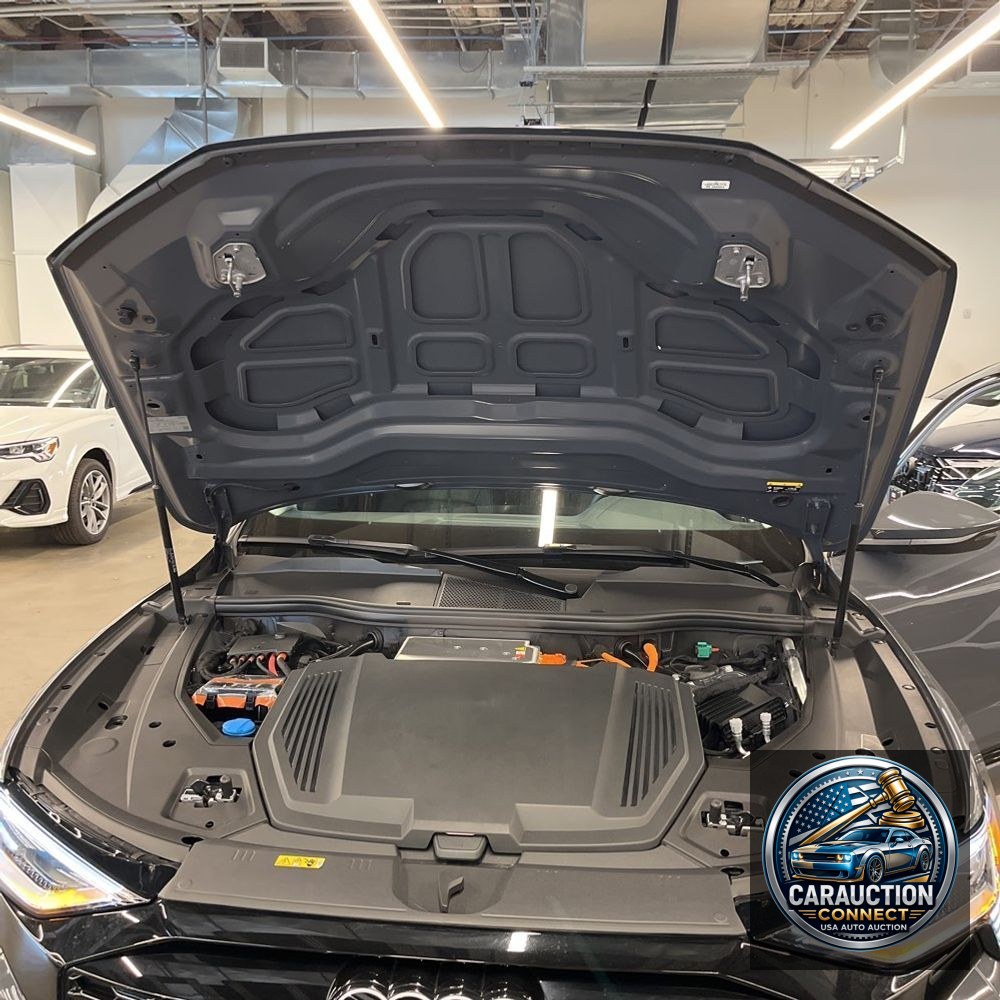 2024 Audi Q8 e-tron Premium