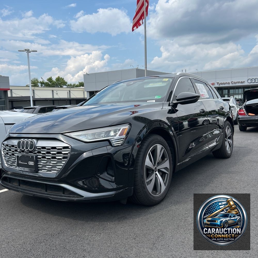 2024 Audi Q8 e-tron Premium Plus