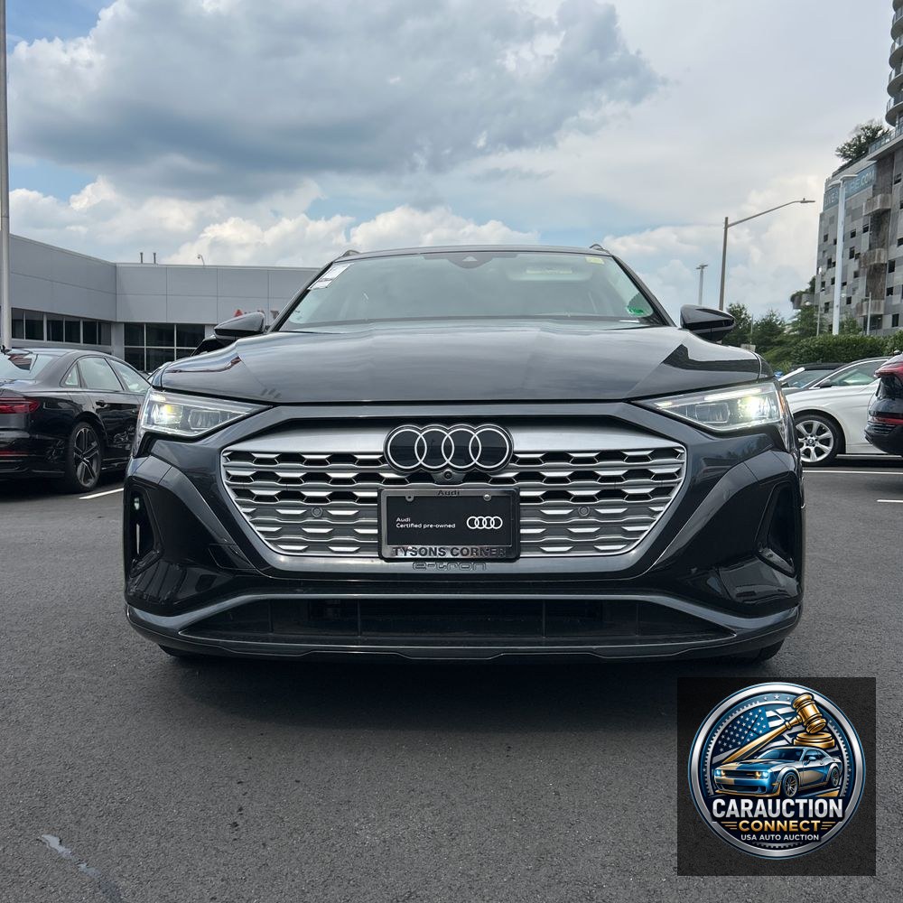 2024 Audi Q8 e-tron Premium Plus
