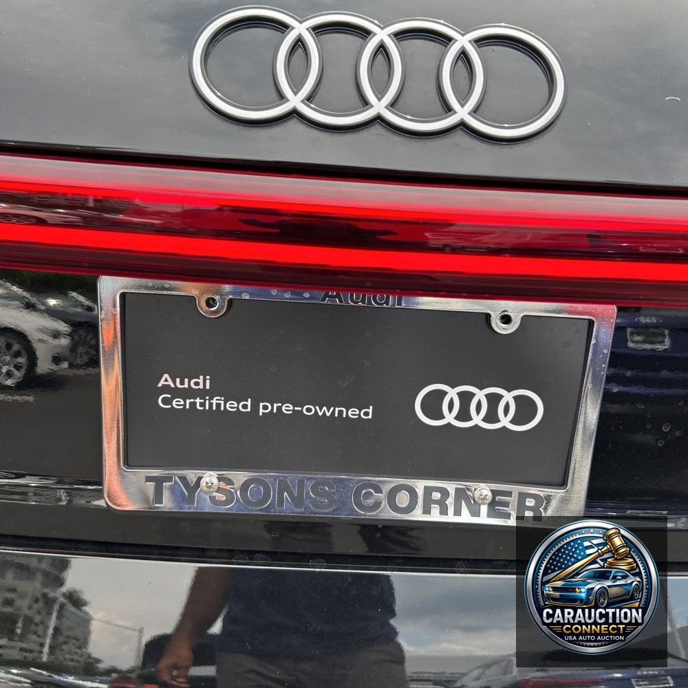 2024 Audi Q8 e-tron Premium Plus